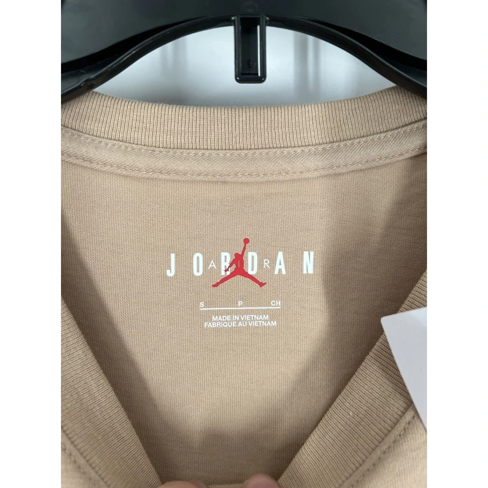 Air Jordan T Shirt Mens Small Khaki Long Sleeve Jumpman Graphic Cotton Crew Neck